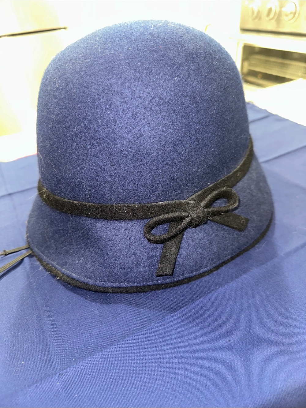 Vintage 100% Wool Navy Blue Cloche Hat